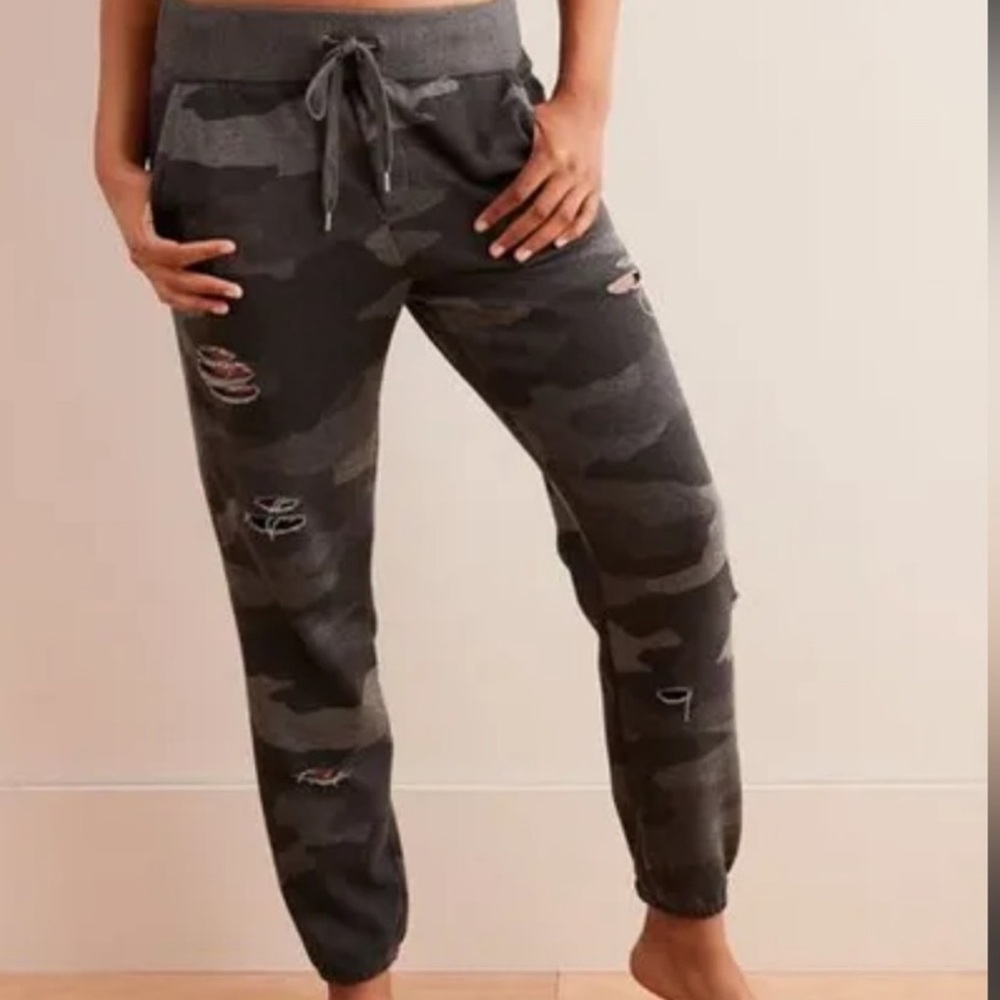 Aerie Camo Joggers